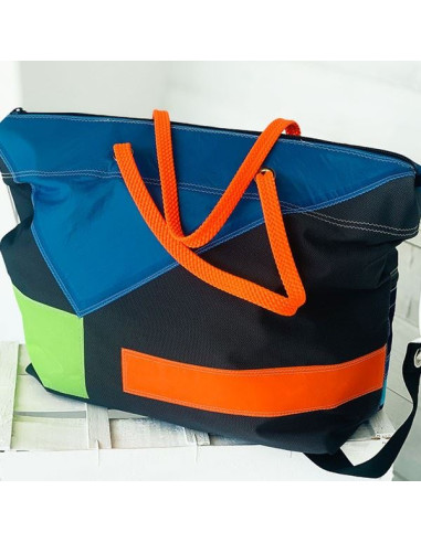 Kevlove - recycled sails bag